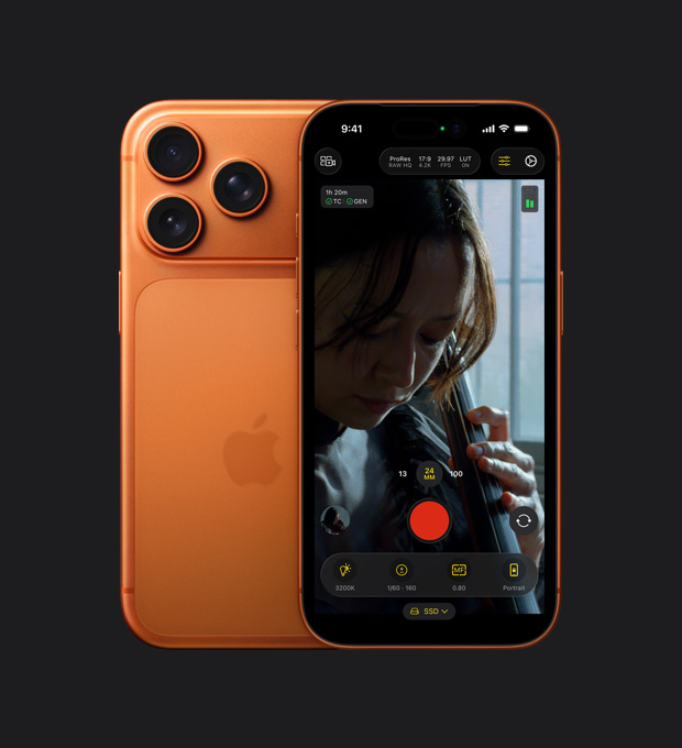 Ecranul iPhone 17 Pro afișează funcția ProRes RAW în timpul unei înregistrări video cu o femeie care cântă la violoncel
